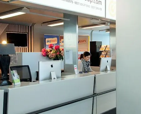 Short Group Rozengracht Amszterdam